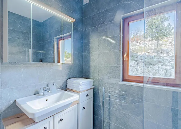 1 Bedroom Cozy In Kneze Pupnat