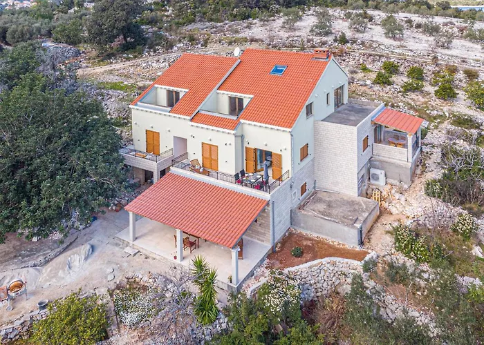 1 Bedroom Cozy In Kneze 公寓 *